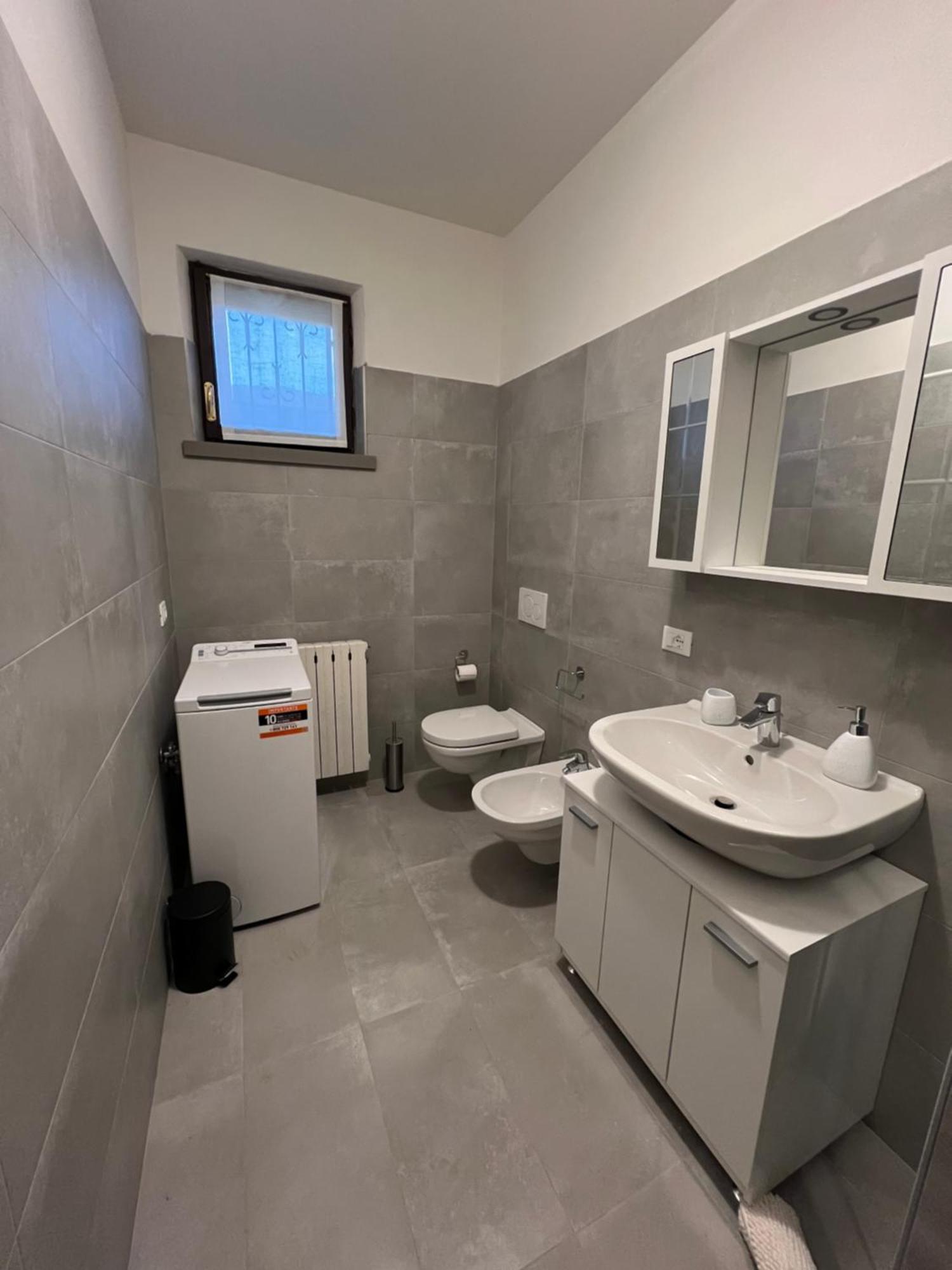 Ferienwohnung La Vela Sirmione Exterior foto