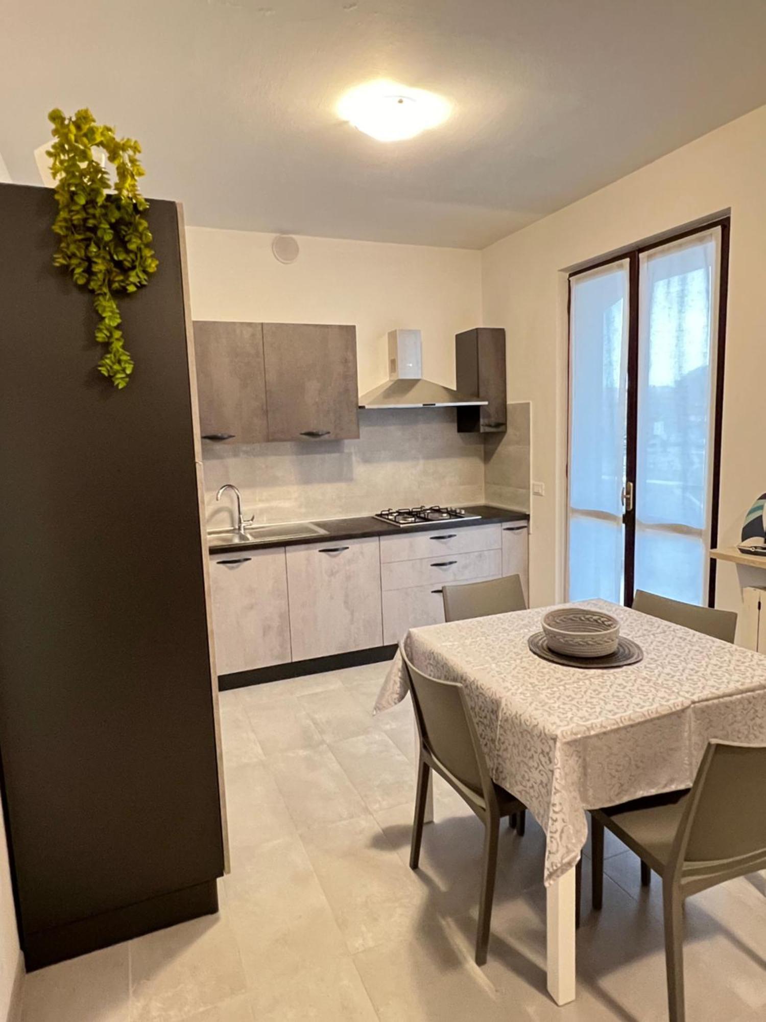 Ferienwohnung La Vela Sirmione Exterior foto