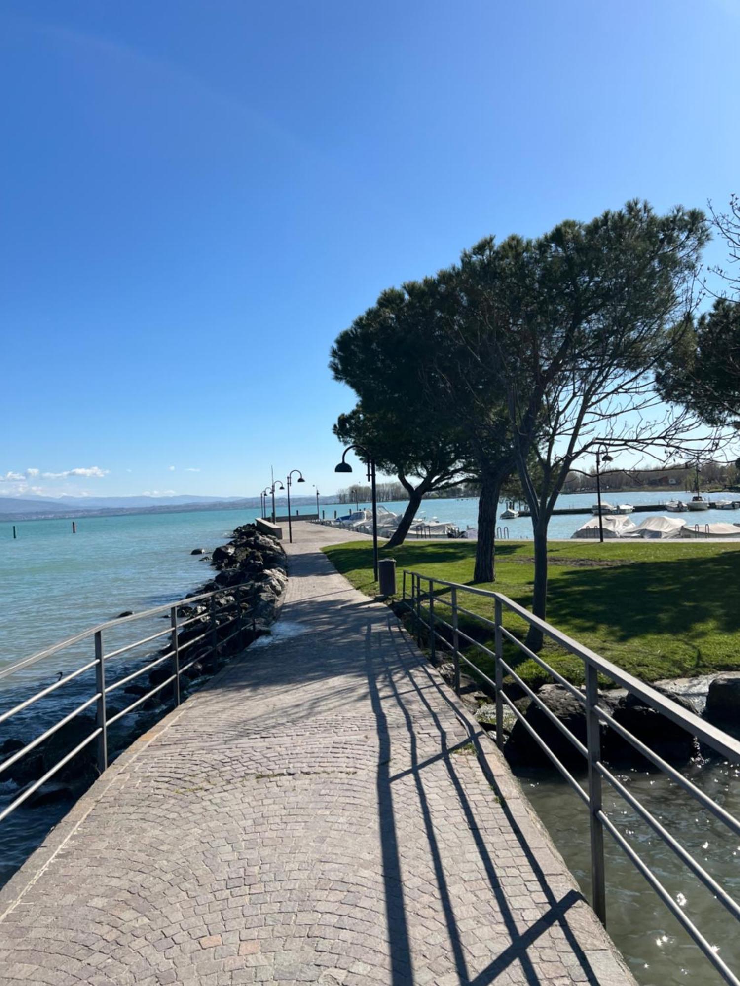 Ferienwohnung La Vela Sirmione Exterior foto